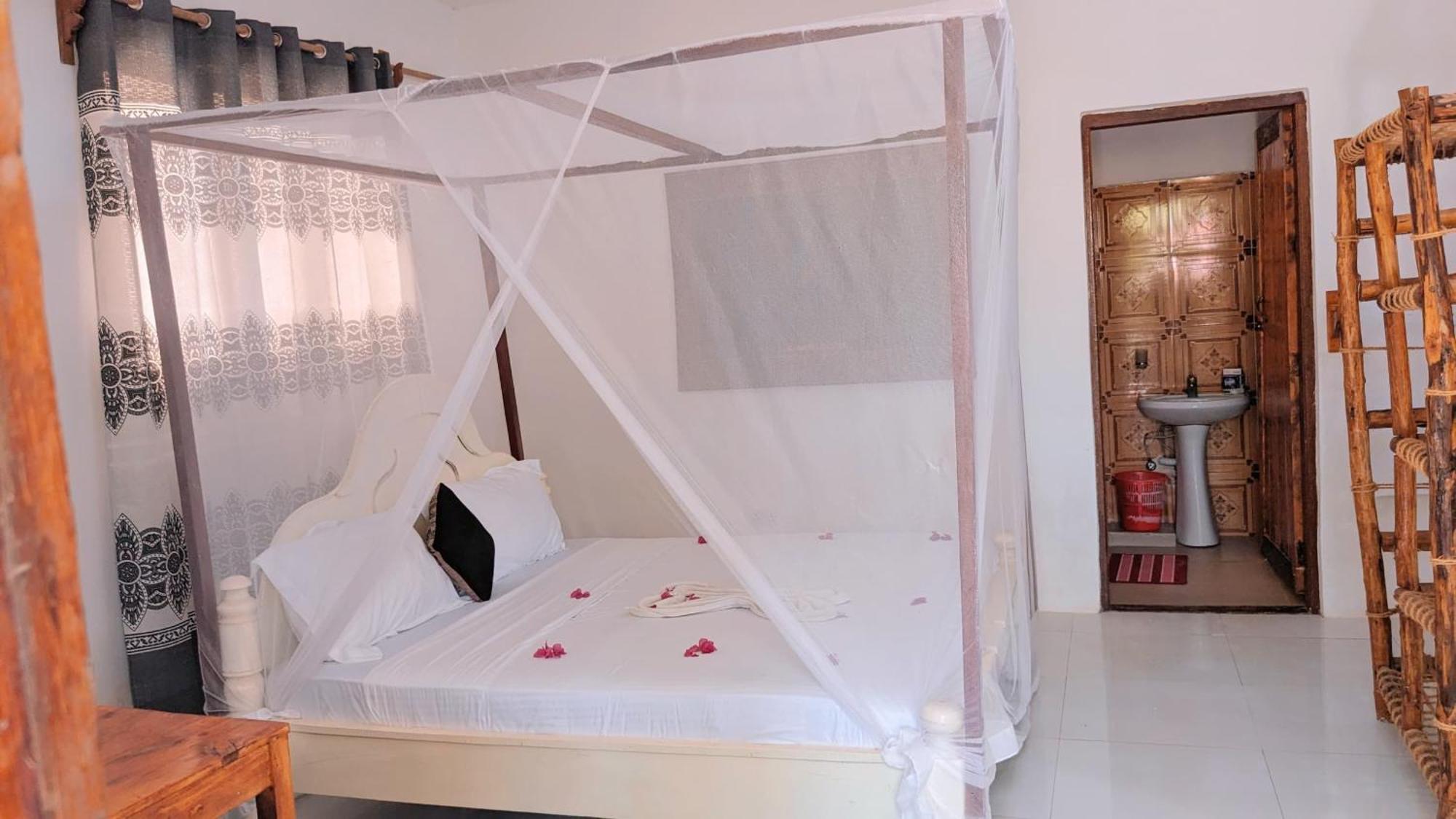 Zanz 14 Beach Bungalows Nungwi Ngoại thất bức ảnh