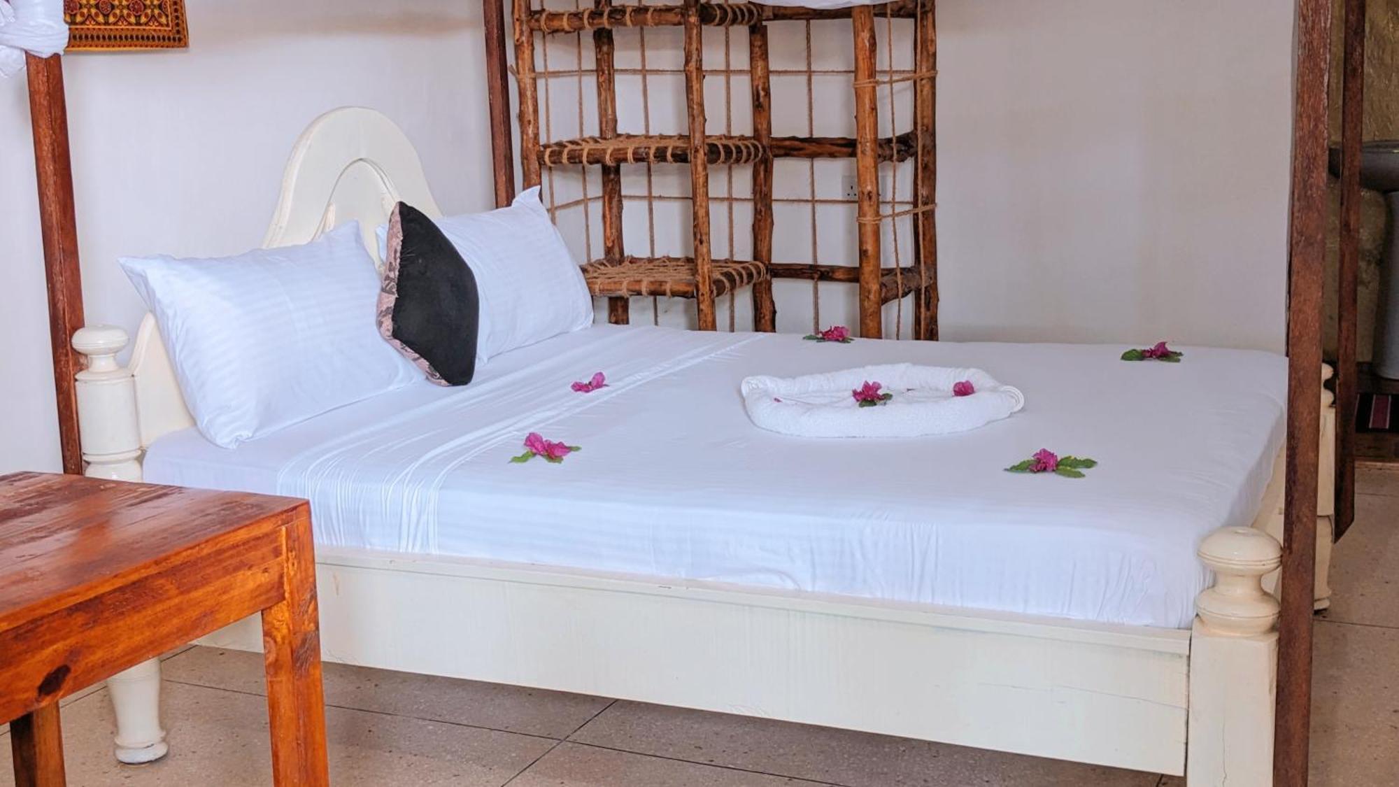 Zanz 14 Beach Bungalows Nungwi Ngoại thất bức ảnh